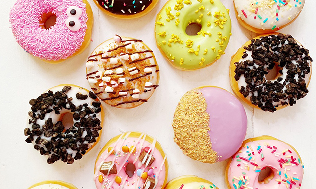 Dunkin Donuts Baskin Robbins Afhalen 12 Dunkin Donuts 4 Cookies Of Ijs Bespaar 37 In Zeeland Via Social Deal
