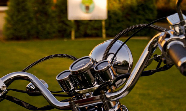 Retro scooter verhuur Veluwe, Scooterverhuur (2 of 4 uur) + thermoskan  drinken + lekkernij bespaar 57% in Apeldoorn \u0026 Deventer via Social Deal