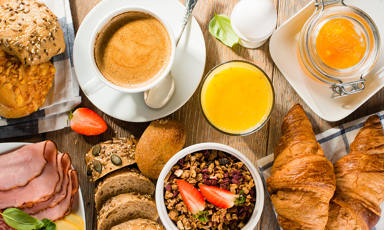 Luxe ontbijt + drankjes