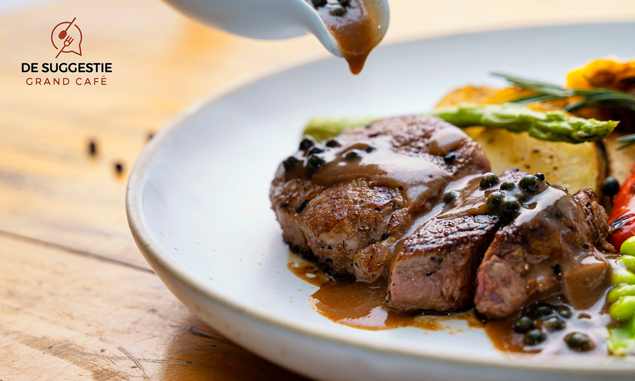 2-gangen keuzediner of -lunch bij De Suggestie