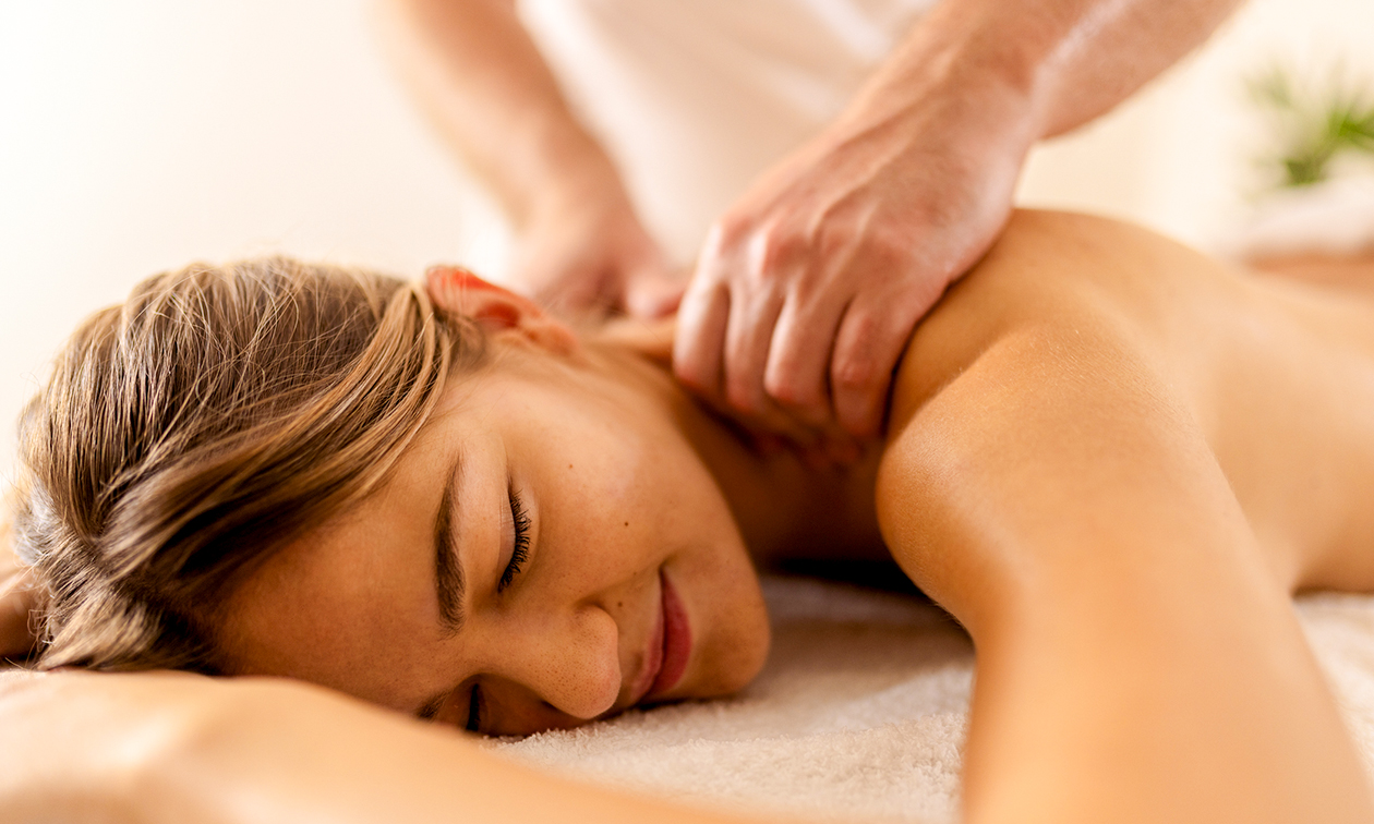 Yulia Veles by Salon 8